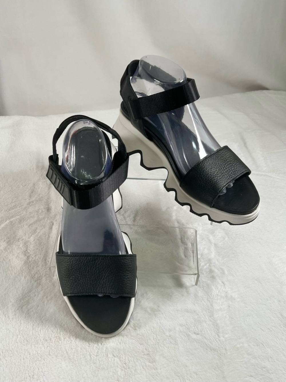 SOREL Sandals Black Kinetic Impact Platform Wedge Womens Size 9.5 NL4962-010